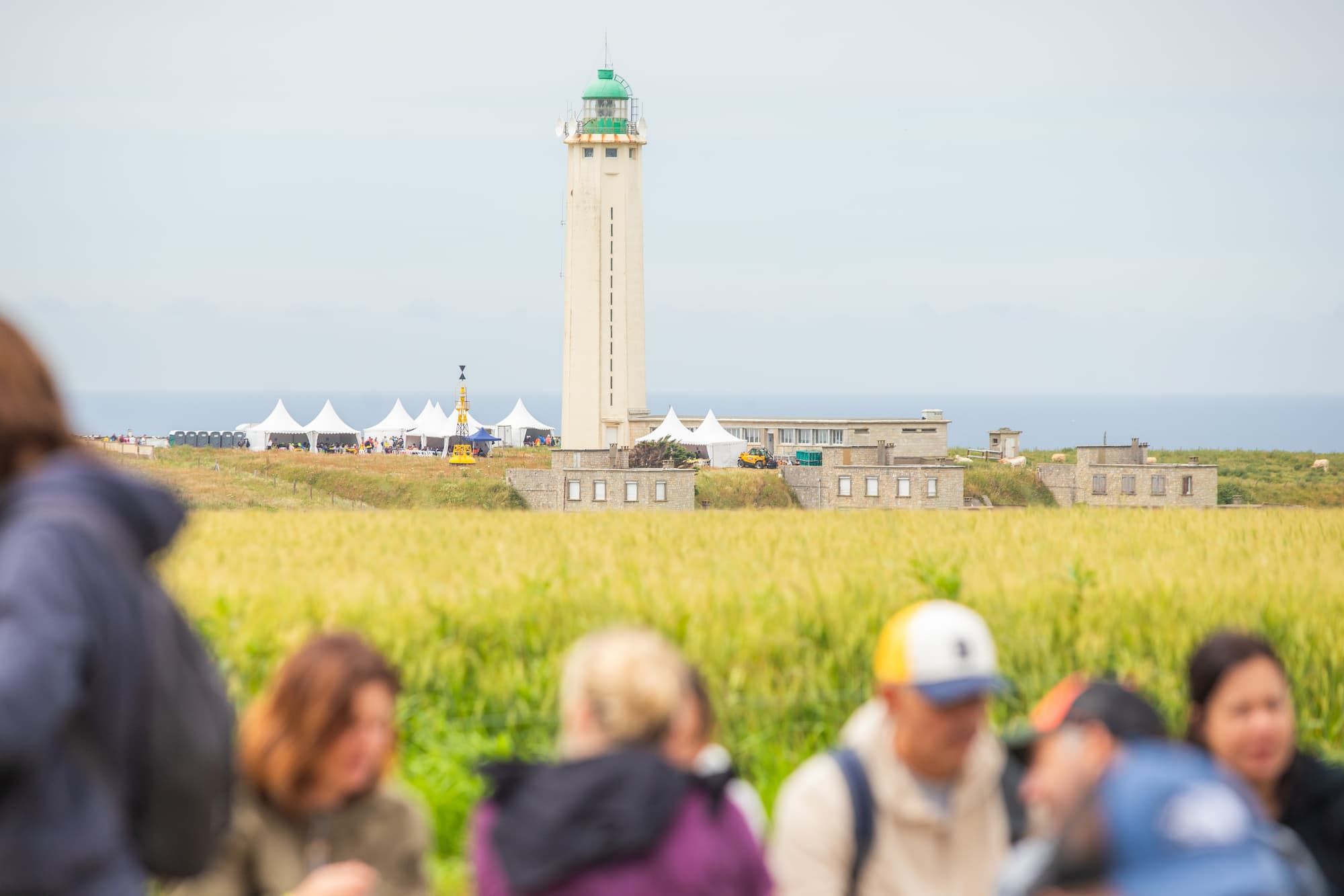 Photographie du phare d'Antifer près des côtes normandes